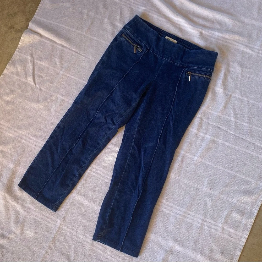 Petite Jeans - Picture 1 of 5